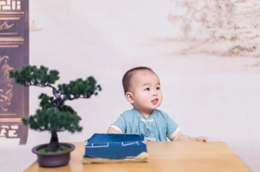 三明宝宝喊肚子疼怎么回事